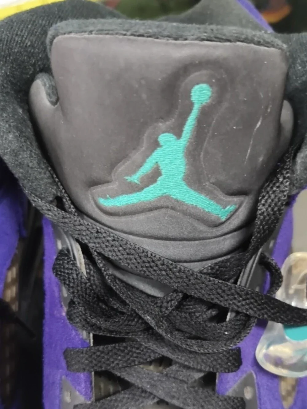 Mens 12 vibrant purple suede Air Jordan 5 Retro 
